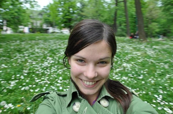 Young girl smile — Stock Photo, Image