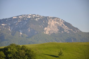 büyük dağ manzarası