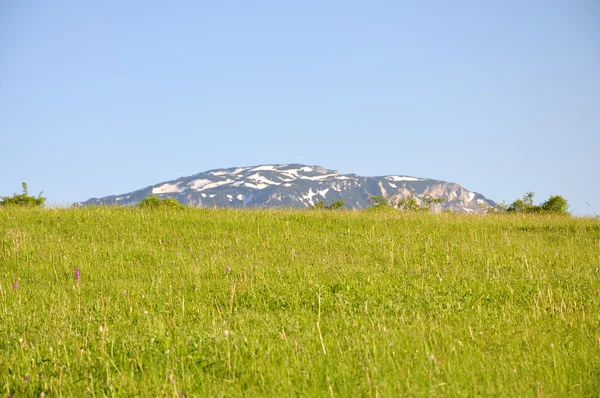 大きな山の風景 — ストック写真