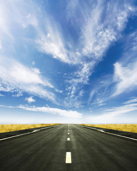 Красивая дорога в никуда весенний горизонт
