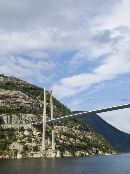 Ponte sobre o Lysefjord — Fotografia de Stock
