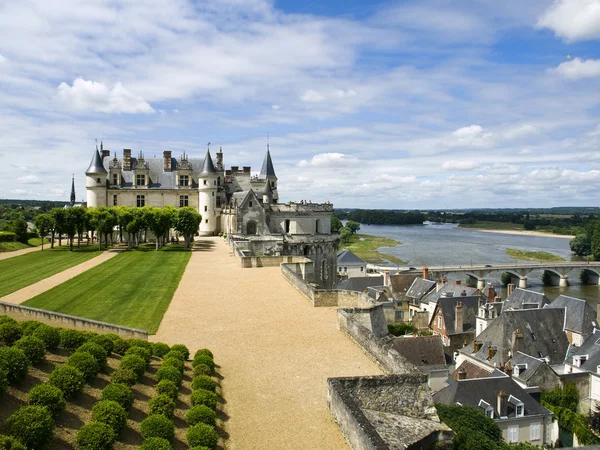 The castle over the city of Amboise — Stock Photo, Image