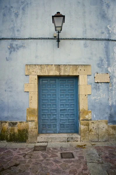 Vintage πόρτα στην cuenca, Ισπανία — Φωτογραφία Αρχείου