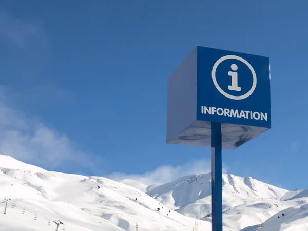 Information Point in a snow trail — Stockfoto