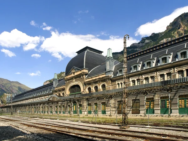 Estação Ferroviária de Canfranc — Fotografia de Stock