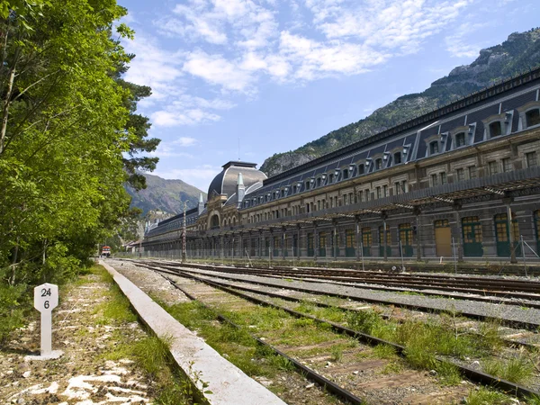 Canfranc Stazione ferroviaria — Foto Stock