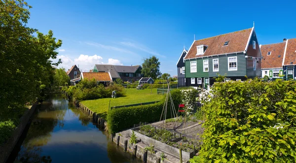 Scenics εξοχικές κατοικίες στο marken, Ολλανδία — Φωτογραφία Αρχείου