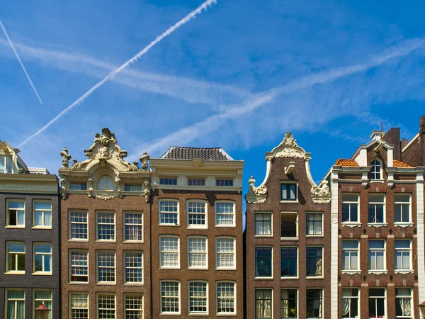 Architettura tipica di Amsterdam — Foto Stock