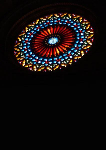 Kathedrale Glasmalerei Rosenfenster — Stockfoto