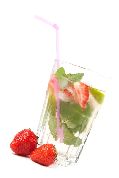 Mojito cocktail with strawberry — Stock Photo, Image