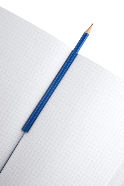 Bleistift auf Notizbuch — Stockfoto