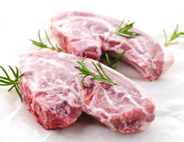 Raw lamb chops — Stock Photo, Image