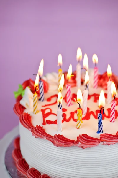 Tort urodzinowy z świeczki — Zdjęcie stockowe