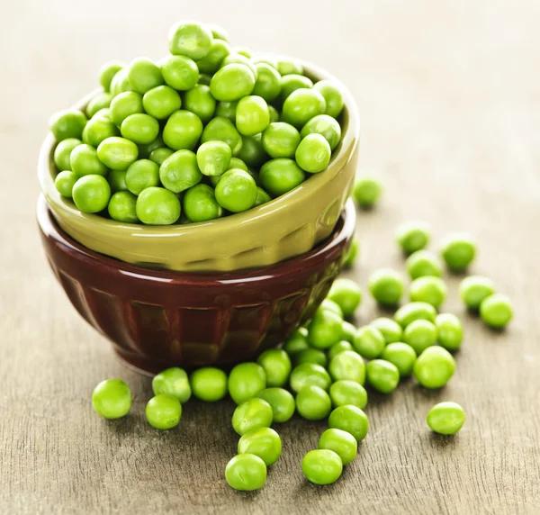 Bowl of peas — Stock Photo, Image