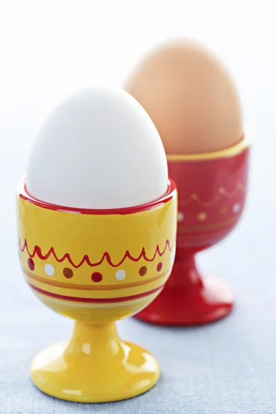 Huevos cocidos en tazas — Foto de Stock