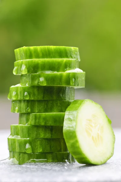 Gesneden komkommer — Stockfoto