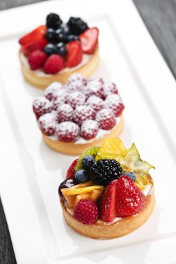 Fruit tarts clipart