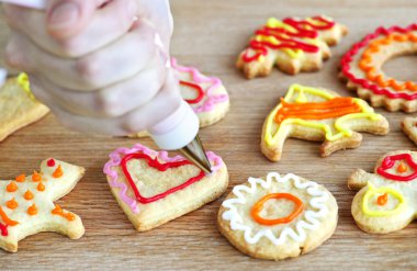 Decorating cookies clipart