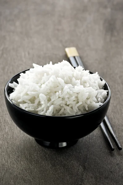 Μπολ ρυζιού και τσοπ στικς — Φωτογραφία Αρχείου