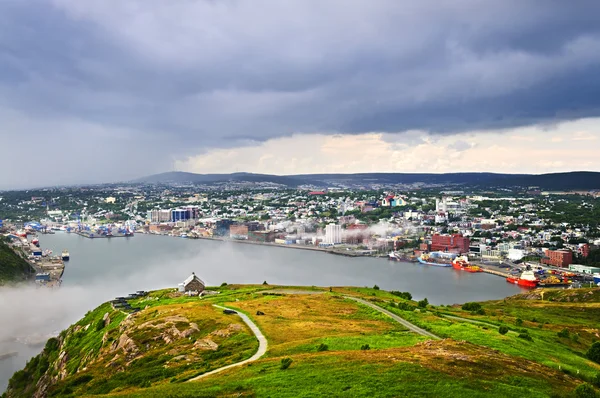 Stadtbild von Saint John 's vom Signalhügel — Stockfoto