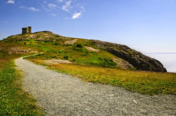 Long path to Cabot Tower on Signal Hill — Stock Photo, Image