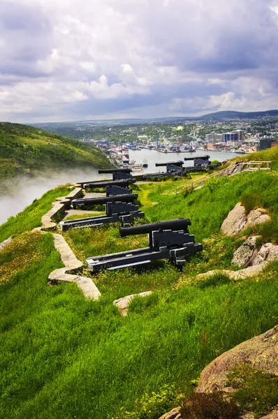 Canhões em Signal Hill perto de St. John — Fotografia de Stock