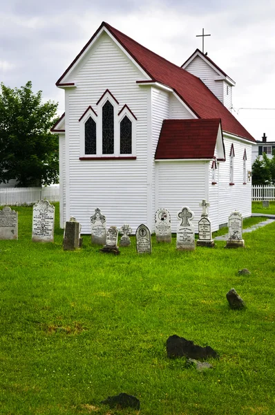 Kostel a hřbitov v Placentia svatého Lukáše — Stock fotografie