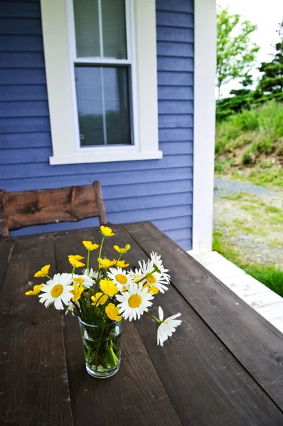 Mazzo di fiori di campo a cottage — Foto Stock