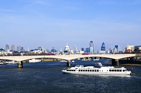 런던의 워털루 다리 — 스톡 사진