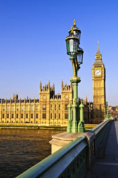 Palazzo di Westminster da ponte — Foto Stock
