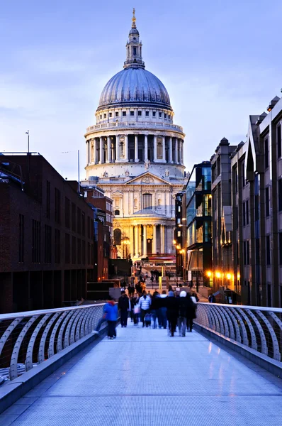 Cathédrale Saint-Paul de Londres au crépuscule — Photo