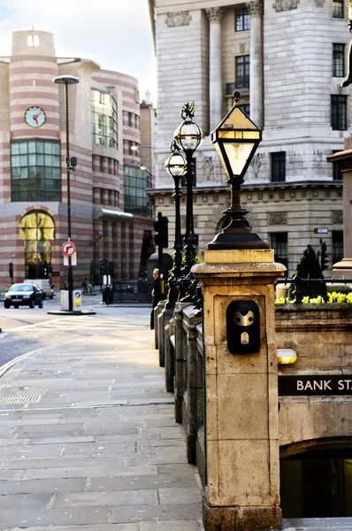 Entrada na estação bancária em Londres — Fotografia de Stock