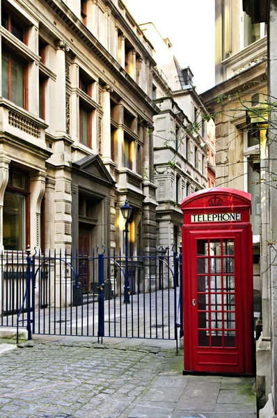 Телефонній будці в Лондоні — стокове фото