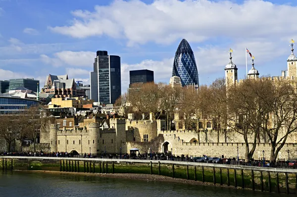 Πύργος του Λονδίνου στον ορίζοντα — Φωτογραφία Αρχείου