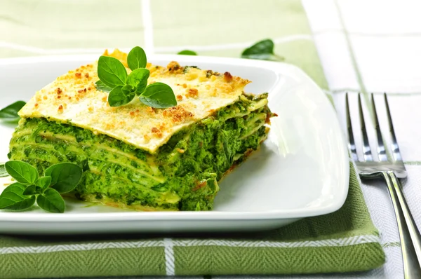 Plaat van vegeterian lasagne — Stockfoto