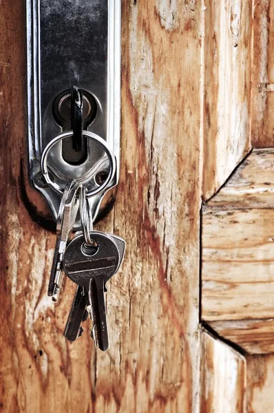 Nycklarna i låset — Stockfoto