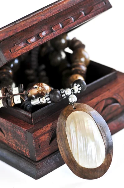 Caixa de jóias de madeira — Fotografia de Stock