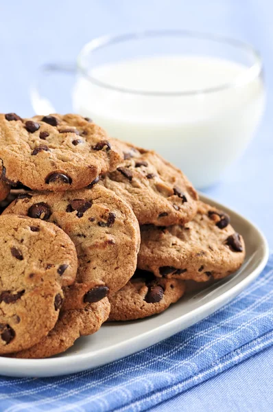 Biscotti al latte e cioccolato — Foto Stock