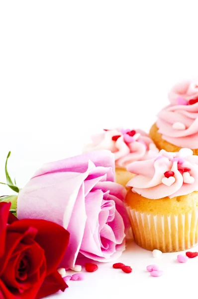 Cupcakes e flores — Fotografia de Stock