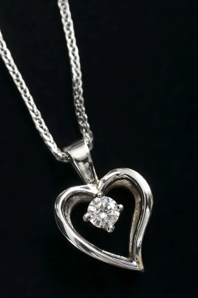 White Gold Heart Pendant Diamond Chain — Stock Photo, Image
