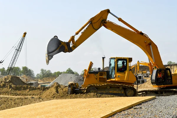 Máquinas Bulldozer Amarelas Escavação Terra Movimento Local Construção — Fotografia de Stock