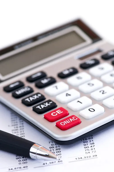 Τον Υπολογισμό Του Αριθμού Για Φόρου Εισοδήματος Στυλό Και Αριθμομηχανή — Φωτογραφία Αρχείου