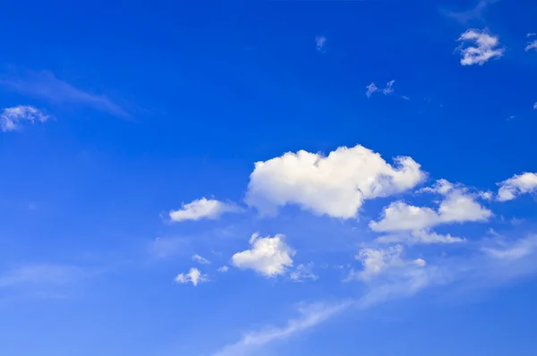 Hintergrund Des Blauen Himmels Mit Weißen Kumuluswolken — Stockfoto