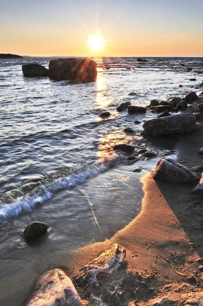 Закат Скалистом Берегу Залива Джорджиан Канада Провинциальный Парк Авенда — стоковое фото