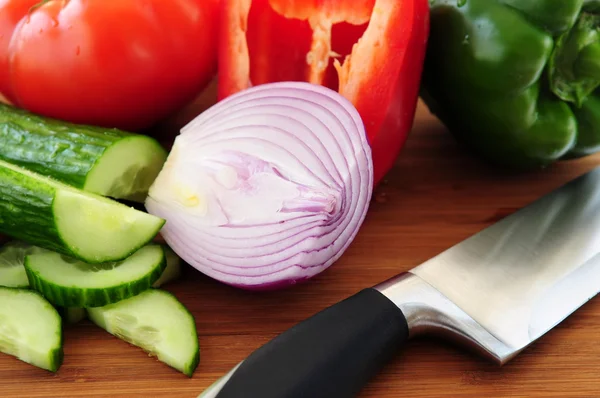 Groenten en fruit voor salade — Stockfoto