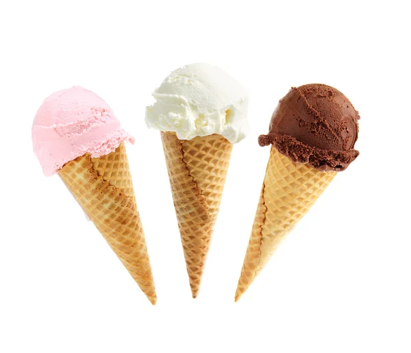 Ассорти Мороженое Сахарных Конусах Белом Фоне — стоковое фото