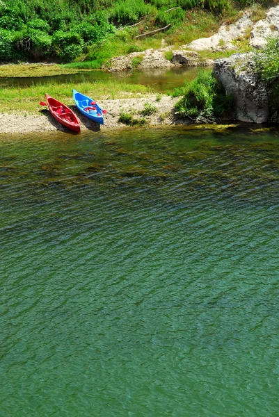 Kayaks Sur Rive Gard Dans Sud France Près Nîmes — Photo