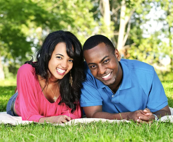 Happy couple in park — Stock Photo, Image