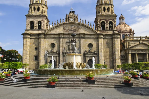 在历史悠久的中心在瓜达拉哈拉 哈利斯科州 墨西哥大教堂 — 图库照片