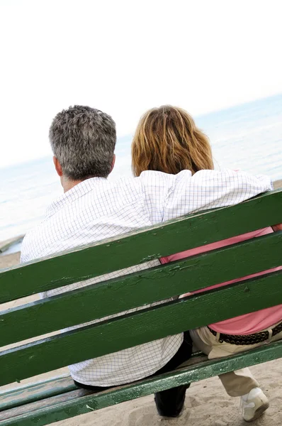 Mature Romantic Couple Bench Seashore — Stock Photo, Image